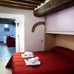 Bargello House By Francigenaapartments * Siena